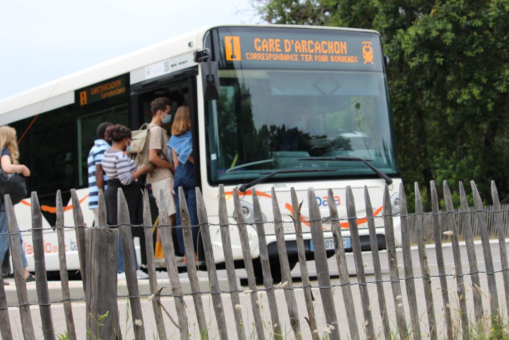 La Teste de Buch relay car park: a relay car park and a shuttle to reach the Dune du Pilat during the summer Dune du Pilat La Teste de Buch relay car park: a relay car park and a shuttle to reach the Dune du Pilat during the summer Dune du Pilat
